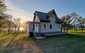 Nappstraumen Seaview Holiday Home
